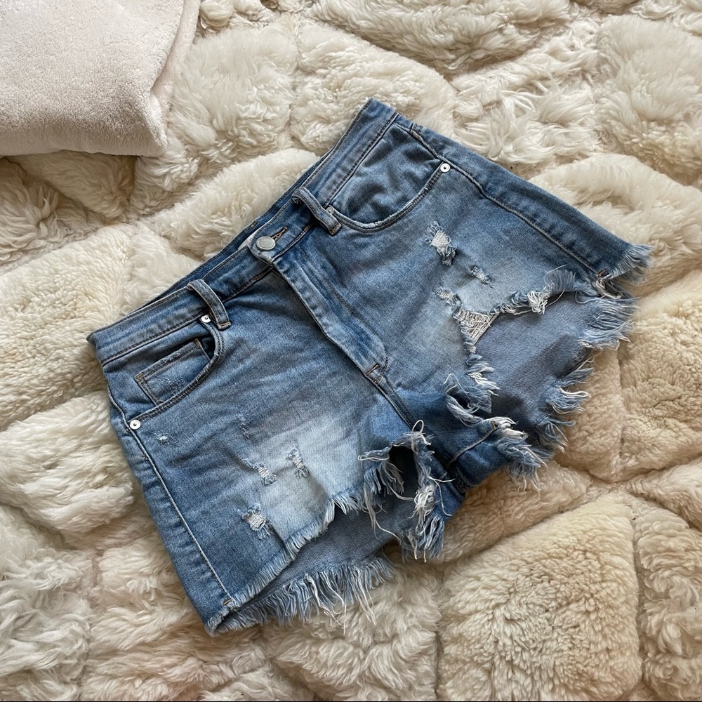 BLANK NYC “THE LENOX” DENIM SHORTS SIZE 28